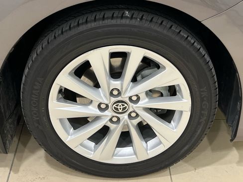 Used 2023 Toyota Camry LE w/ Convenience Package image 4