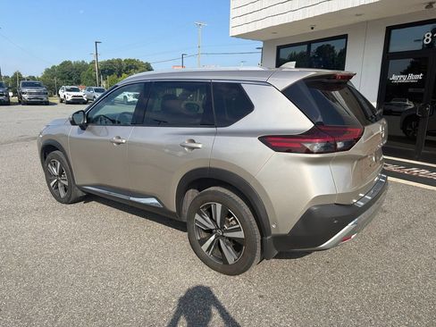 Used 2023 Nissan Rogue Platinum w/ Platinum Premium Package FWD image 6