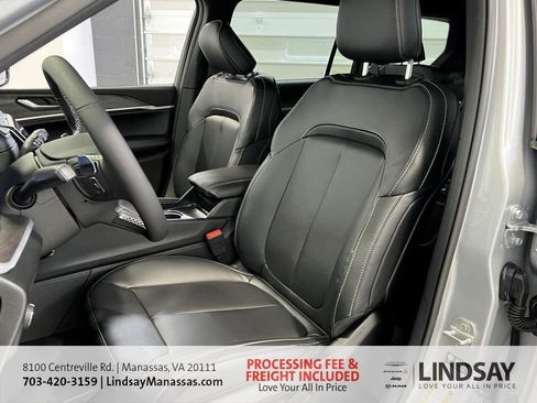 New 2025 Jeep Grand Cherokee L Limited w/ Trailer Tow Package AWD/4WD image 24