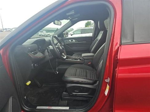 Used 2025 Ford Explorer ST-Line w/ Premium Package AWD/4WD image 5