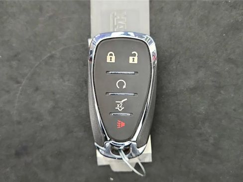 Used 2023 Chevrolet Traverse LT w/ Rear Camera Mirror Package AWD/4WD image 21