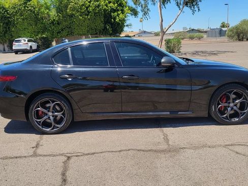 Used 2019 Alfa Romeo Giulia AWD w/ Quick Order Package 22J Sport image 12