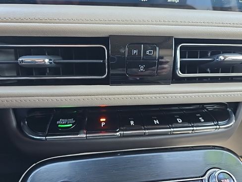 Used 2022 Lincoln Nautilus Reserve image 31