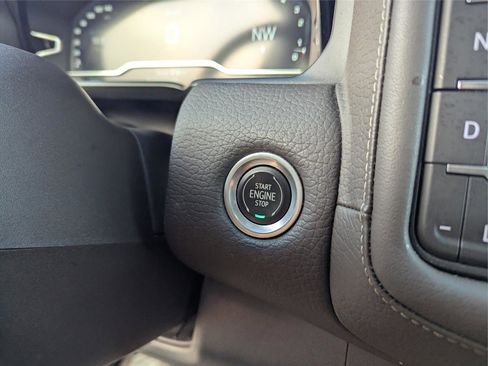 Used 2022 GMC Yukon Denali image 24