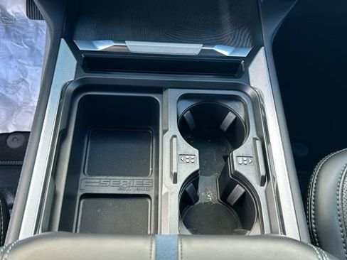 Certified 2025 Ford F450 Platinum w/ FX4 Off-Road Package image 22