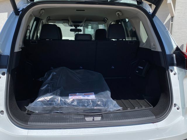 New 2026 Nissan Rogue SV AWD/4WD image 23