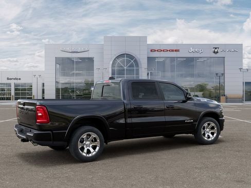 New 2026 RAM 1500 4x4 Crew Cab image 4