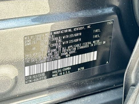 Used 2025 Toyota RAV4 XLE Premium w/ Weather Package AWD/4WD image 33