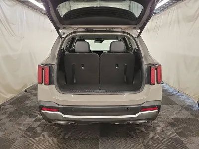 Used 2025 Kia Sorento X-Line EX AWD/4WD image 13