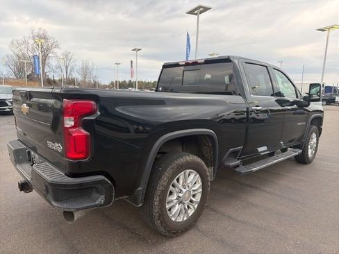 Used 2022 Chevrolet Silverado 2500 High Country image 5