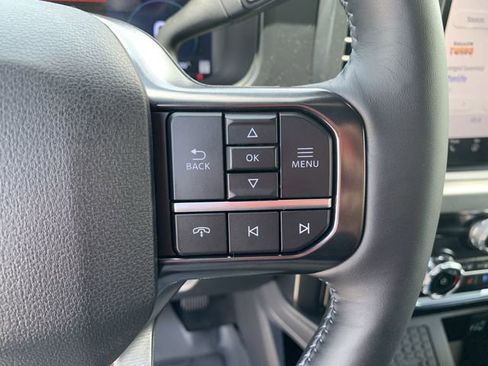 New 2025 Ford F350 Platinum w/ FX4 Off-Road Package AWD/4WD image 32