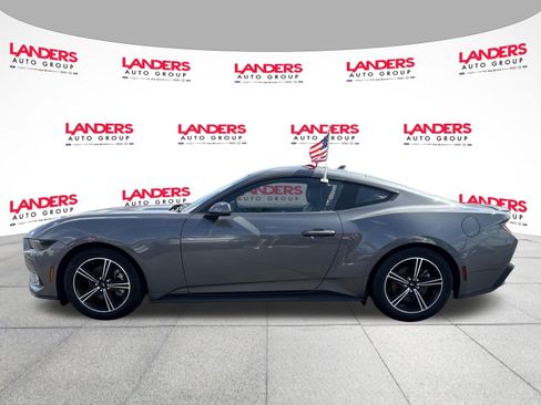 Used 2025 Ford Mustang Premium RWD image 6
