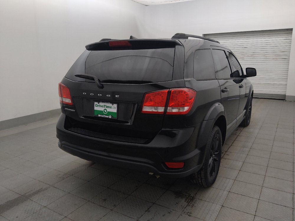 Used 2019 Dodge Journey SE w/ Connectivity Group FWD image 9