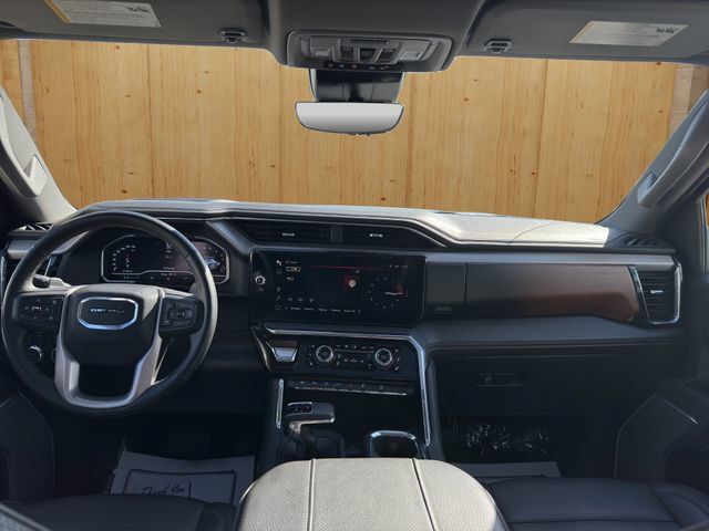 Used 2025 GMC Sierra 1500 Denali w/ Technology Package AWD/4WD image 14