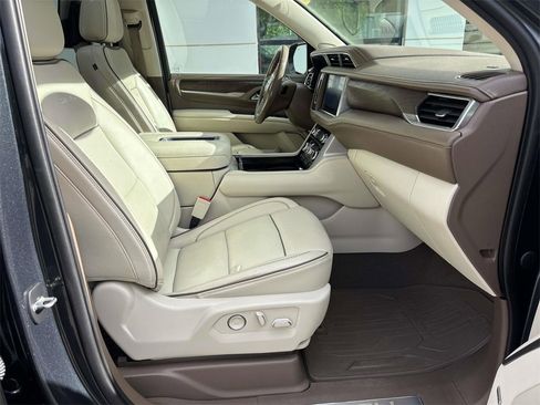 Used 2021 GMC Yukon Denali w/ Denali Ultimate Package image 20