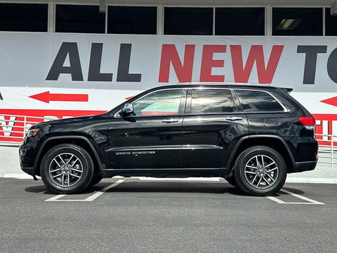 Used 2019 Jeep Grand Cherokee Limited w/ Luxury Group II RWD image 2