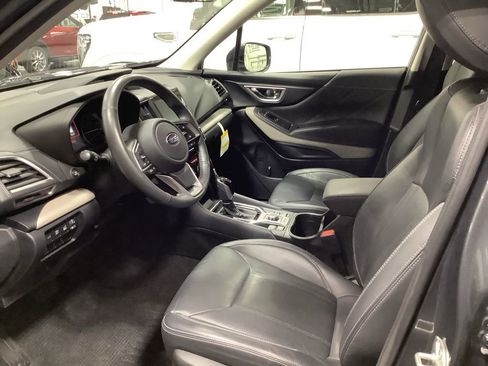Used 2022 Subaru Forester Limited image 4
