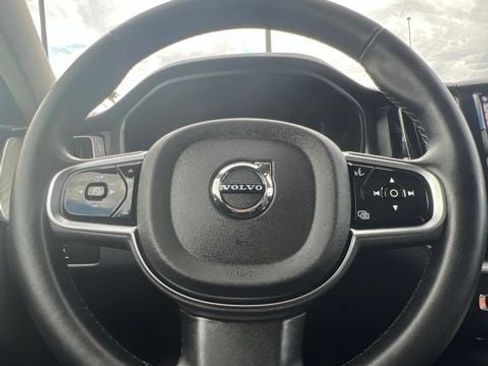 Certified 2025 Volvo XC60 B5 Ultra w/ Protection Package Premier AWD/4WD image 10