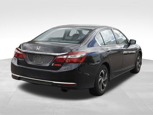 Used 2016 Honda Accord LX image 4