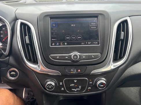 Used 2023 Chevrolet Equinox LT FWD image 11