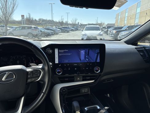 Used 2022 Lexus NX 350 AWD image 29