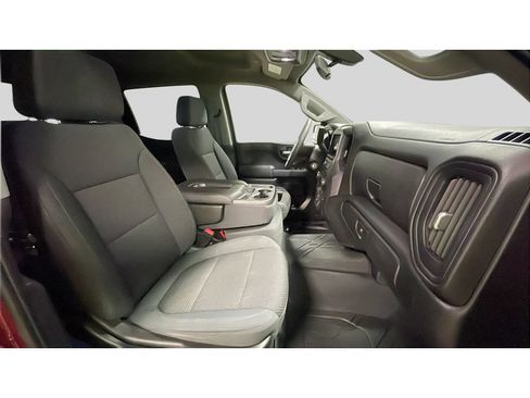 Used 2020 Chevrolet Silverado 1500 Custom w/ Custom Value Package AWD/4WD image 17