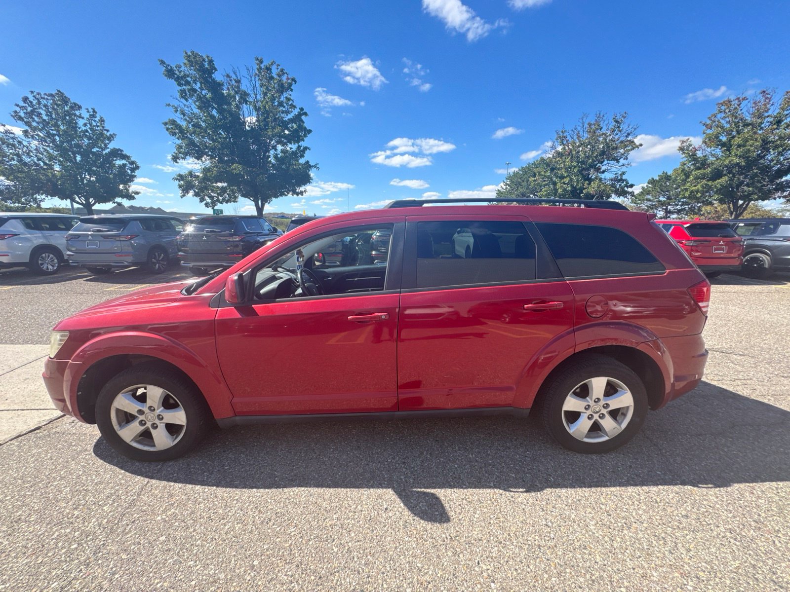 Used 2010 Dodge Journey SXT FWD image 4