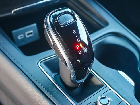 Used 2024 Cadillac XT4 Sport w/ Technology Package image 18