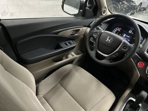 Used 2017 Honda Pilot EX image 12