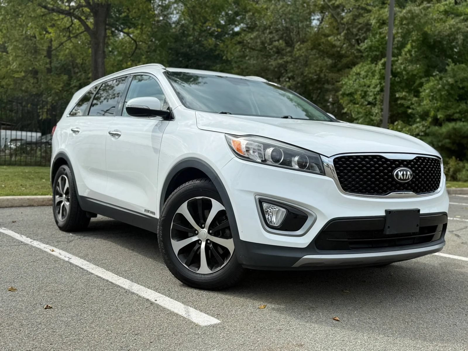 Used 2016 Kia Sorento EX AWD/4WD image 1