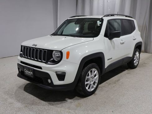 Used 2023 Jeep Renegade Latitude w/ Premium Group AWD/4WD image 7