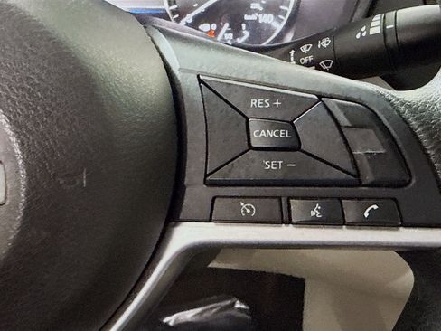 Used 2022 Nissan Altima 2.5 SV FWD image 15