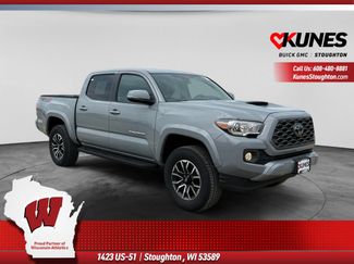 Used 2021 Toyota Tacoma TRD Sport w/ TRD Premium Sport Package AWD/4WD video 1