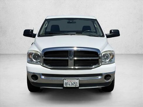 Used 2007 Dodge Ram 2500 Truck SLT w/ Trailer Tow Group RWD image 2