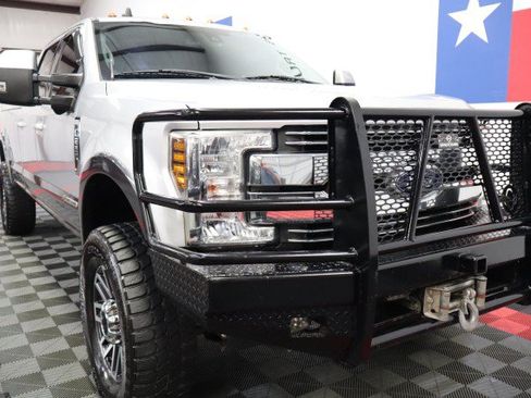 Used 2019 Ford F250 Lariat w/ Tow Technology Bundle AWD/4WD image 19