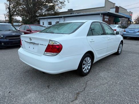 Used 2006 Toyota Camry LE image 6