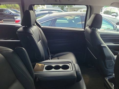 Used 2025 Honda Odyssey EX-L image 3