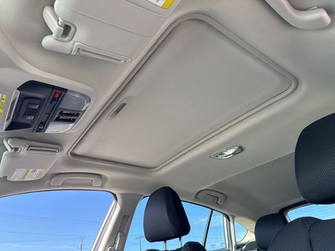 Used 2023 Subaru Impreza Premium image 8