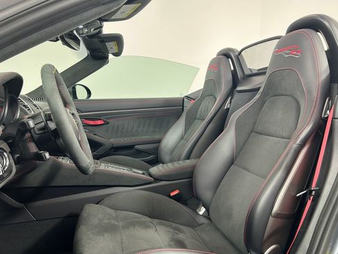 Certified 2025 Porsche 718 Boxster Spyder RS RWD image 5