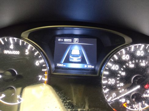 Used 2017 Nissan Pathfinder S AWD/4WD image 23