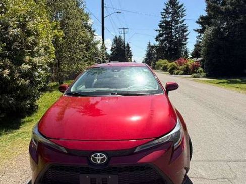 Used 2022 Toyota Corolla LE FWD image 16