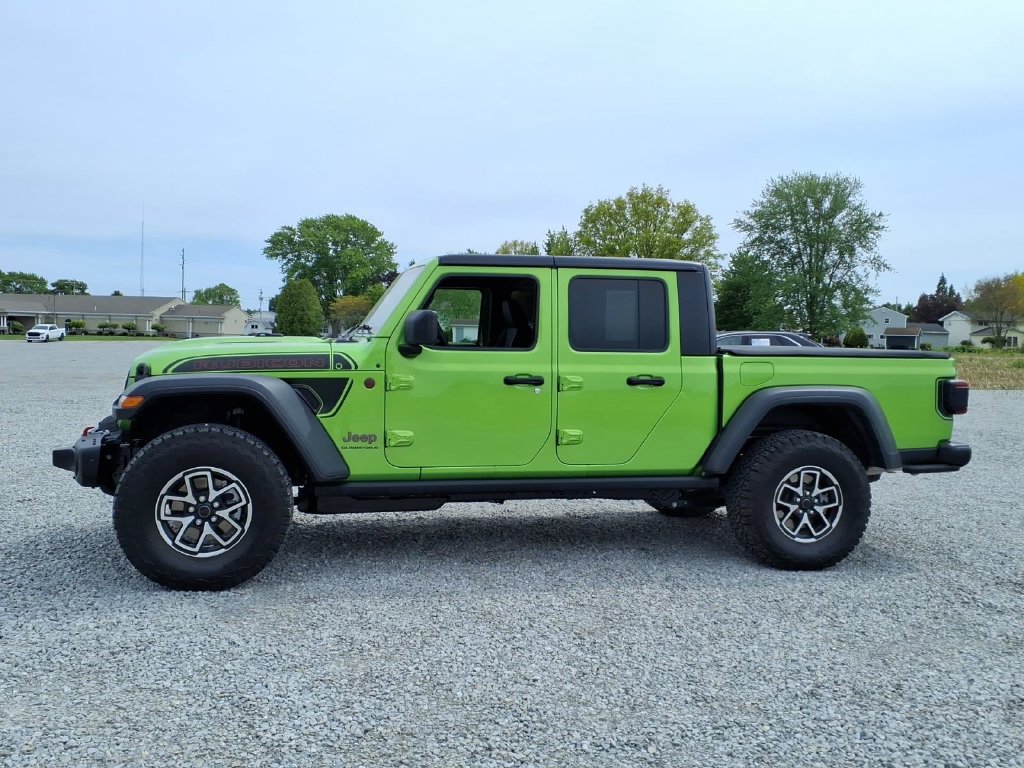 Used 2026 Jeep Gladiator Sport AWD/4WD image 11