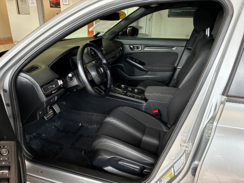 Used 2025 Honda Civic Sport image 16