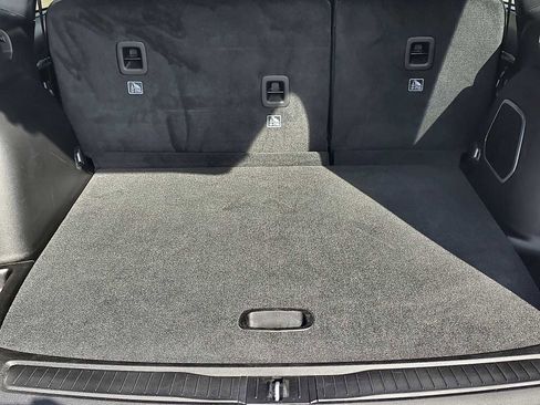 Used 2024 Jeep Grand Cherokee Limited w/ Luxury Tech Group II image 23