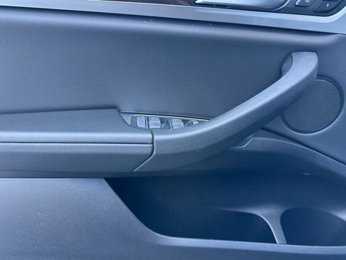 Used 2024 BMW X4 xDrive30i w/ Parking Assistance Package image 12