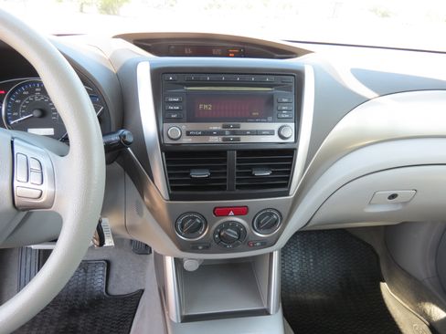 Used 2010 Subaru Forester 2.5X image 16