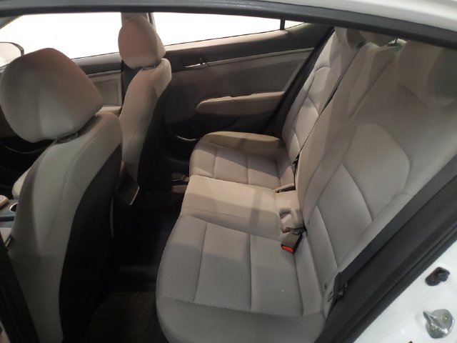 Used 2017 Hyundai Elantra SE FWD image 26