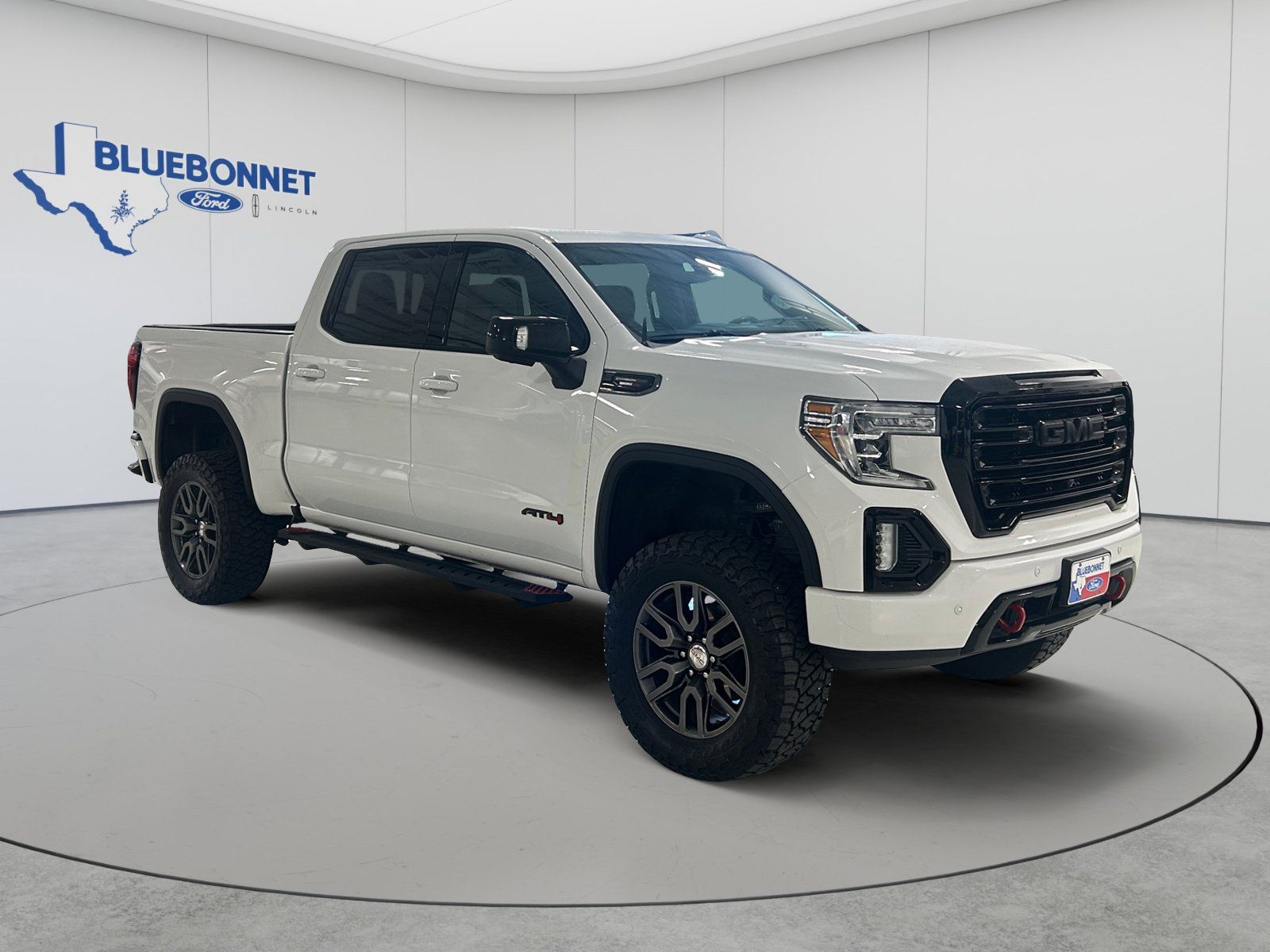 Used 2021 GMC Sierra 1500 AT4 w/ AT4 Value Package AWD/4WD image 3