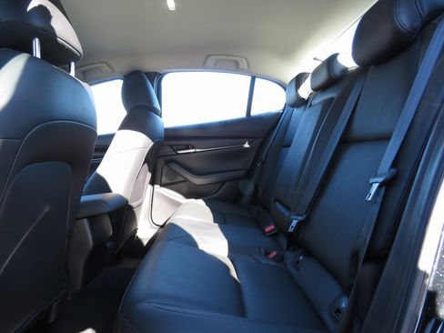 Used 2020 MAZDA MAZDA3 Sedan w/ Select Package image 20