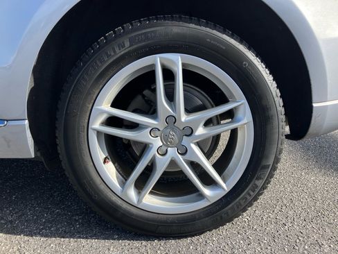 Used 2017 Audi Q5 2.0T Premium Plus w/ Technology Package image 29